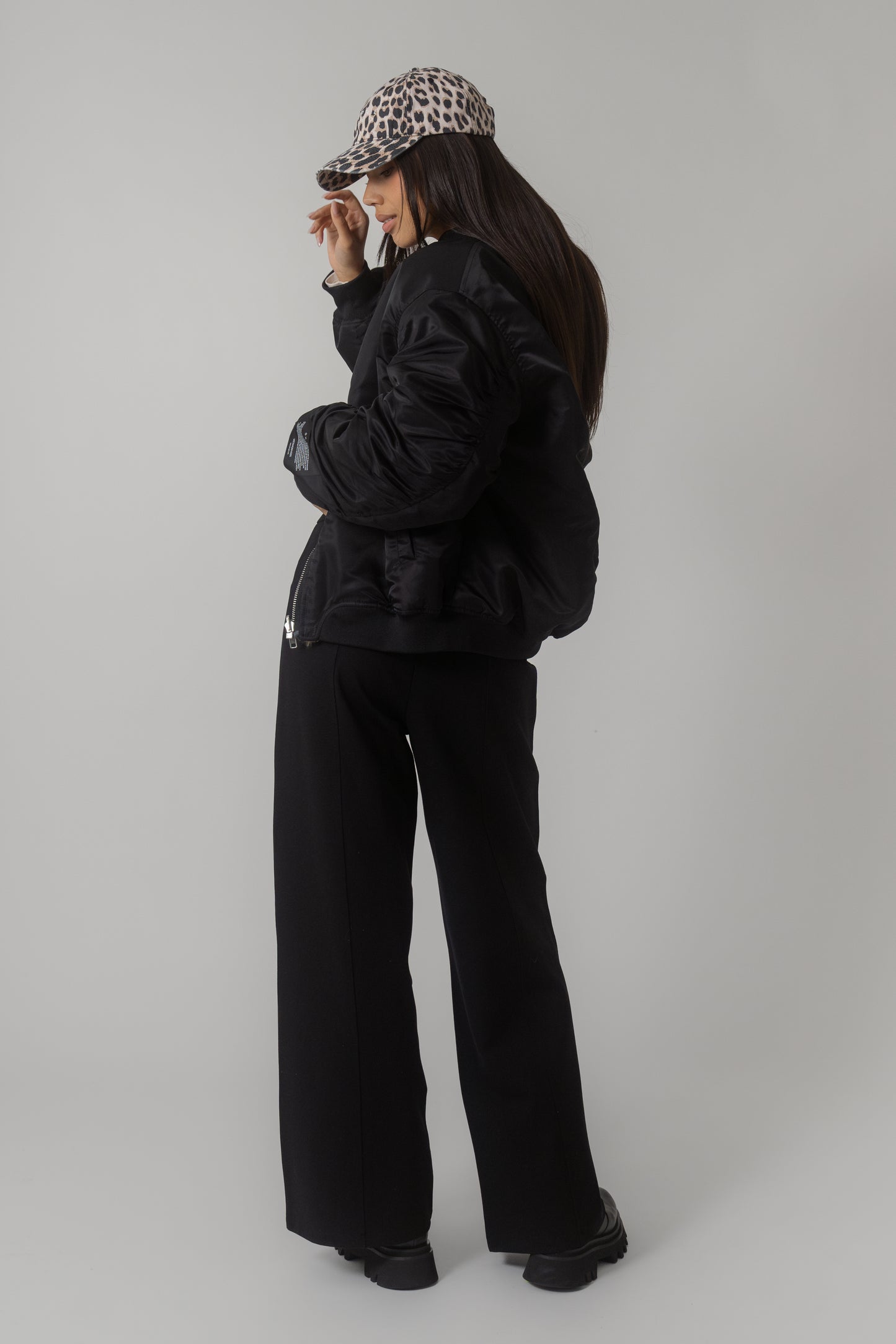 Oh April Rune Bomberjacket Black