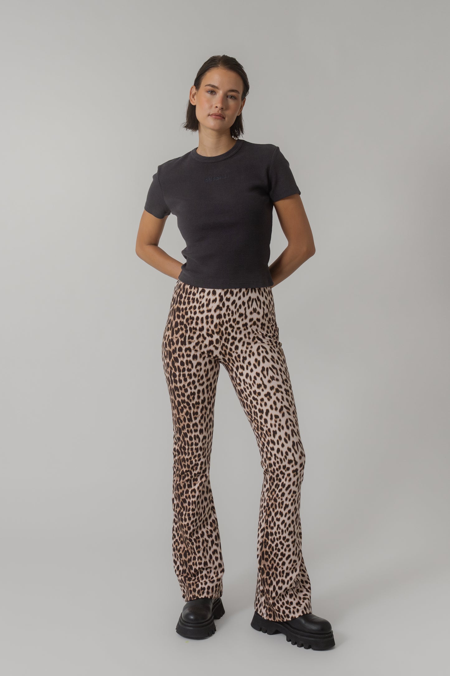 Oh April Tia Bootcut Leggings Leo